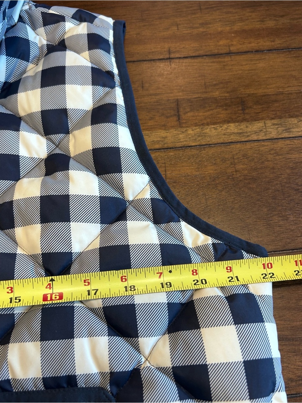 J. Crew Quilted Vest Size XL Blue Cream Plaid Down Filled - Picture 6 of 8